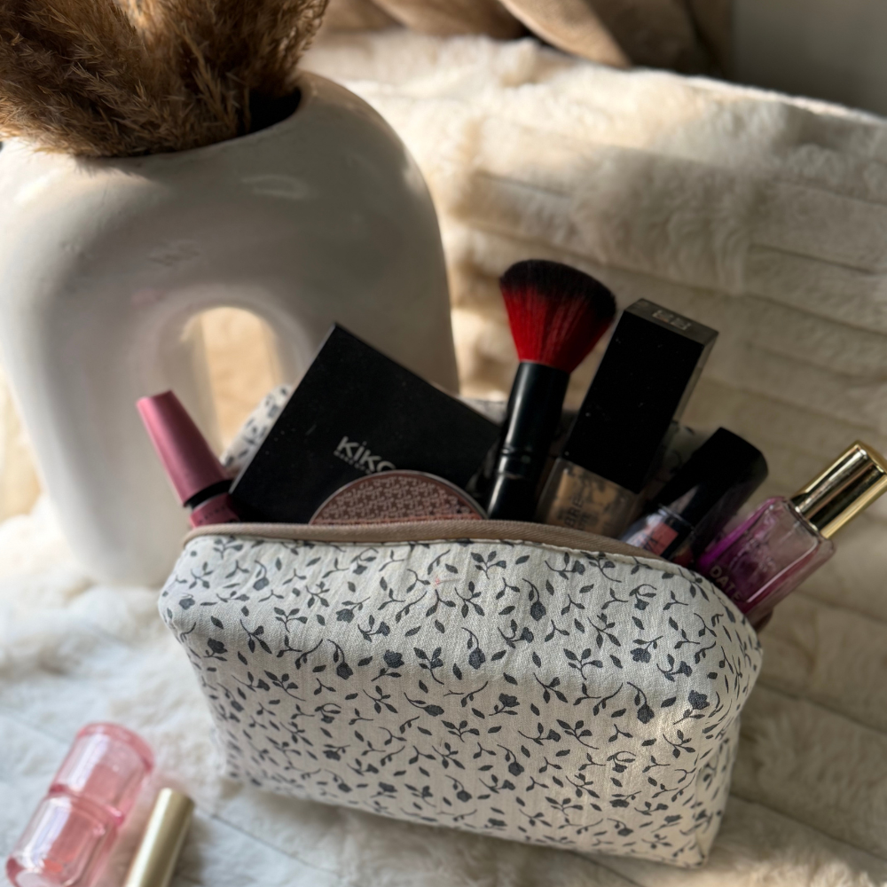 Meadow Mist Vanity - Image 5