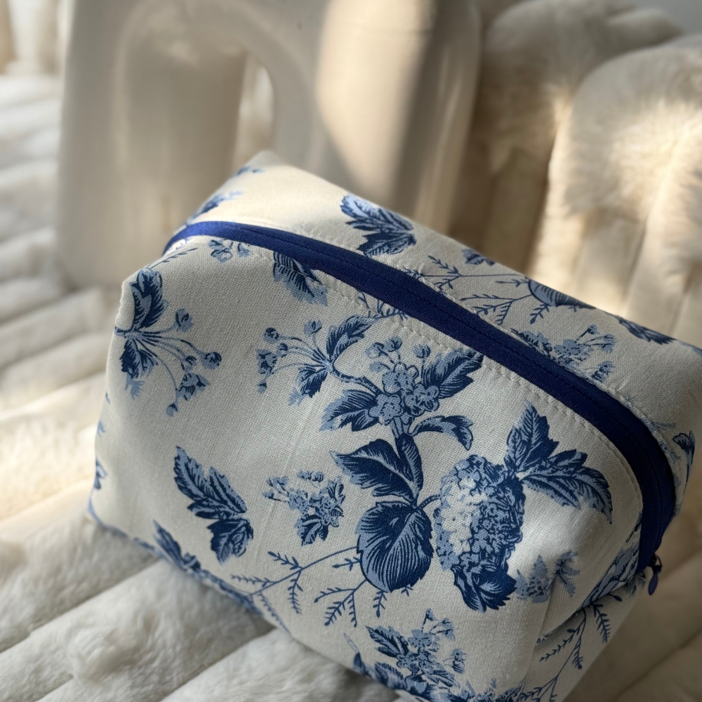 Seaside Floral Vanity - Image 5